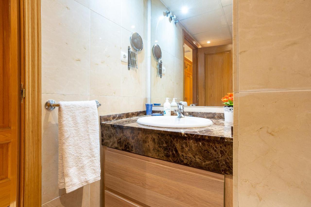 Apartamento Con Parking Puerto Nuevo 8 Малага Экстерьер фото